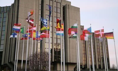 EU-domstolen: Presumtion för beroendeförhållande när föräldrar bor ihop