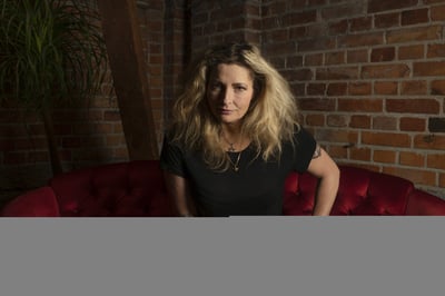 Katerina Janouch döms för grovt förtal av lärare