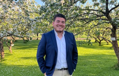 Så fick socialsekreteraren Jorge Camus mer tid för klienterna med JUNO AI för kommuner