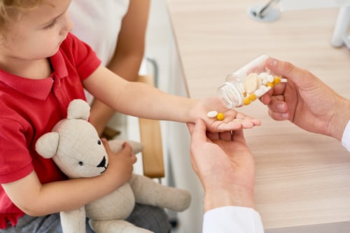 Medicinering av barn skedde mot pappans vilja – tillerkänns skadestånd
