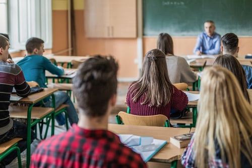 ”Äntligen klargörs praxis” – Jan Melander analyserar den nationella planen för trygghet och studiero