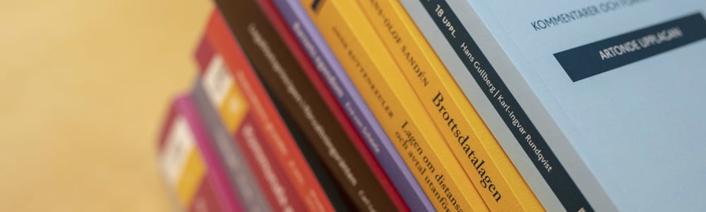 SENJ-serier-boktrave-1950x585-72ppi