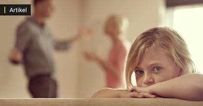 Barn som tvingas välja bort en förälder. Föräldraalienation i Sverige.