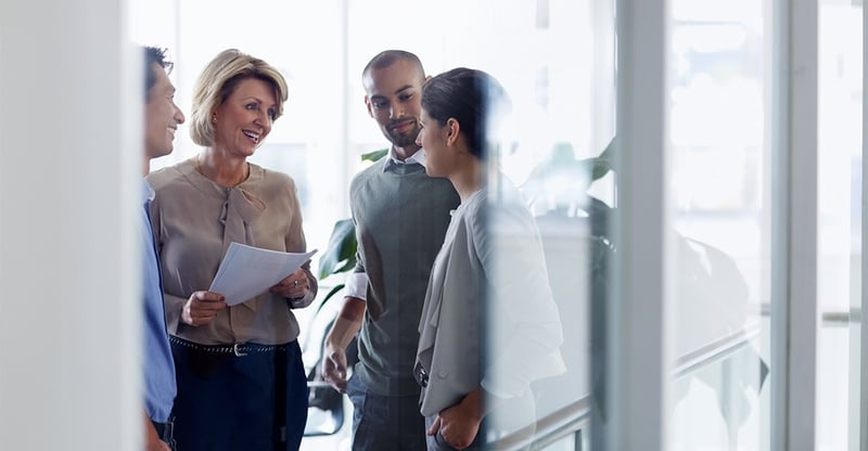 offentlig-upphandling-av-entreprenader-som-inforlivar-allmanna-bestammelser-webb-1000x520