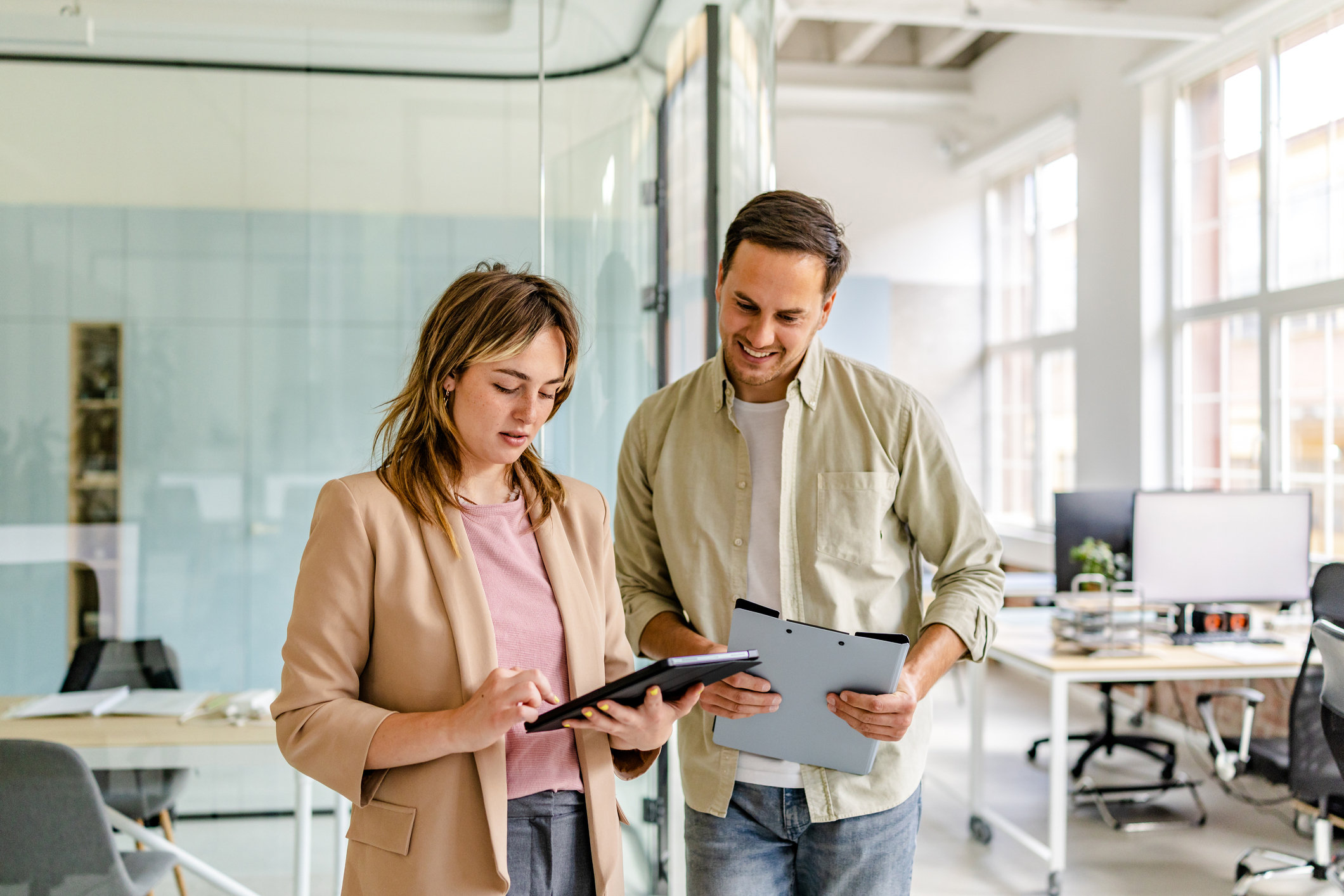AI i socialtjänsten – SKR:s vägledning visar vägen mot rättssäker och effektiv digitalisering